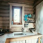 Romantic At Loghouse Vaeiketeemaja