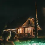 Romantic At Loghouse Vaeiketeemaja