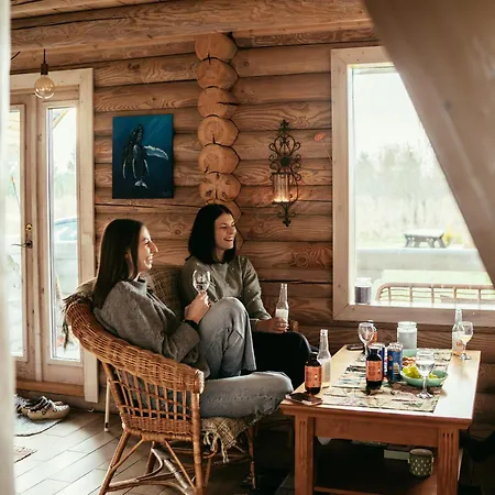 Chalet Romantic At Loghouse Vaeiketeemaja