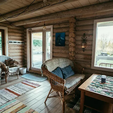 Chalet Romantic At Loghouse Vaeiketeemaja *