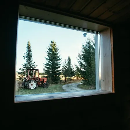 Romantic At Loghouse Vaeiketeemaja Uksnurme